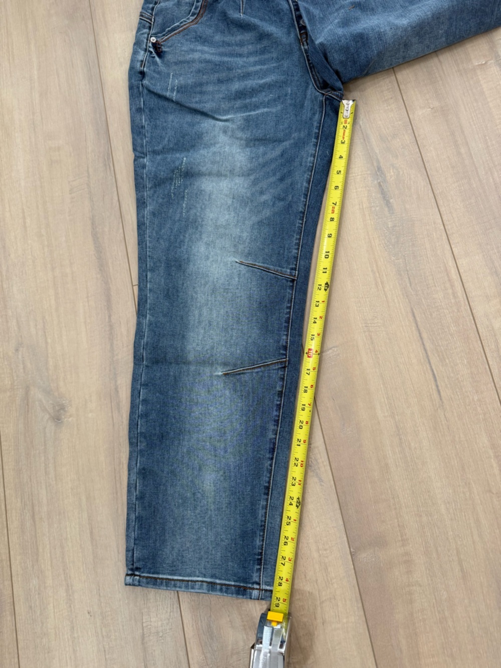 Relaxed Boyfriend Jeans in Washed Blue - Picture 6 of 7
